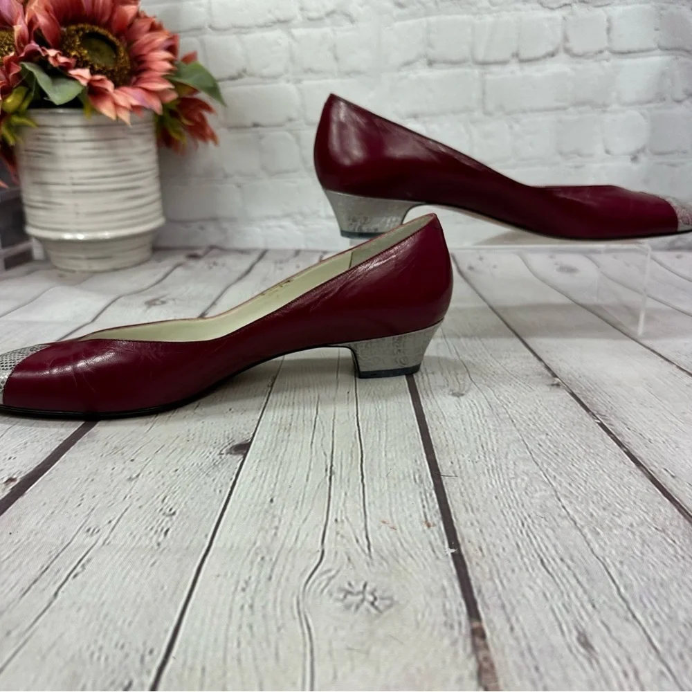 Amalfi low heel leather pump dress shoe womens 9 AAA Burgundy Silver snakeskin